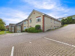 Flat 6, Chesterton Court, West Hill, Wadebridge PL27 7EP