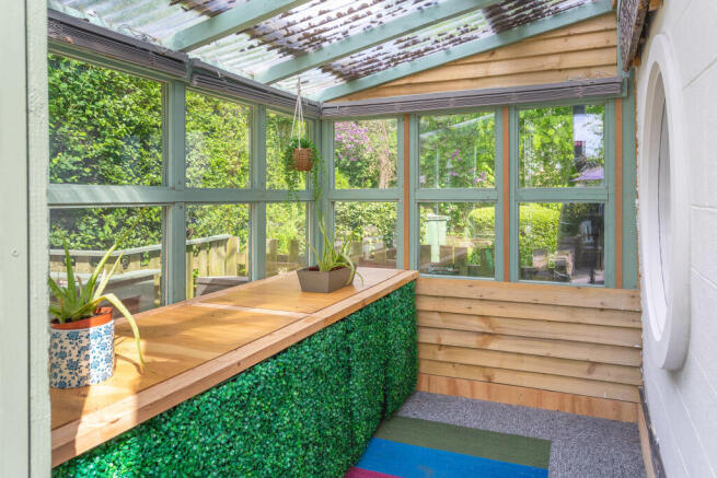garden store