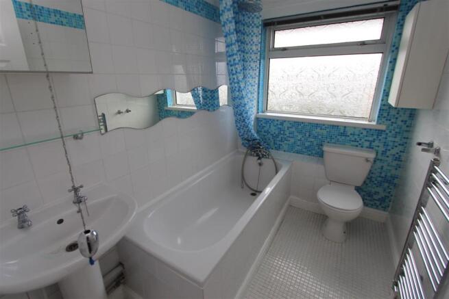 21 Cherry Tree Close 011.JPG