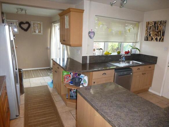 Kitchen/ Breakfast R