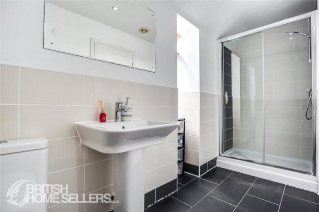 3 bed Semi-Detached for sale Image 10