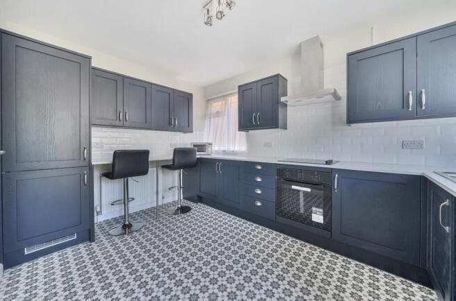 3 Constatine Avenue 3 (8).jpg