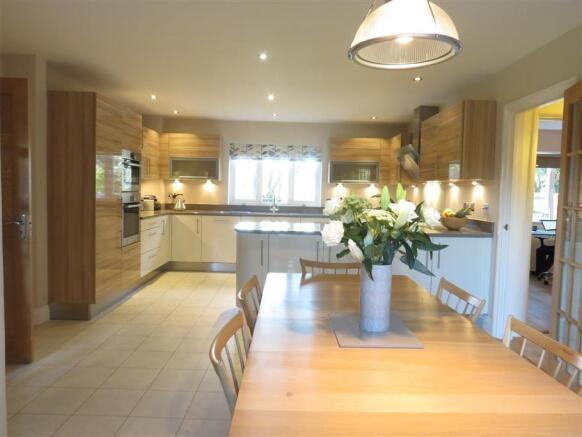 Kitchen/dining room