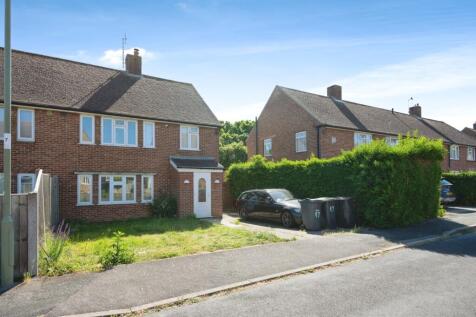 Kings Road, Hayling Island, Hampshire, PO11