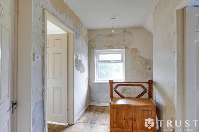 3 bed Semi-Detached for sale Image 11