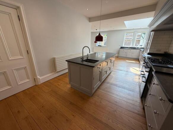 5 bed End of Terrace for sale Image 4