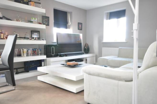 4 SILVERBIRCHES l...