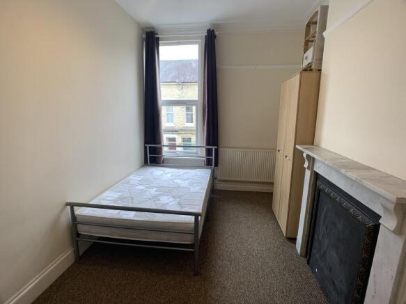 1 bed Terraced to rent Image 8