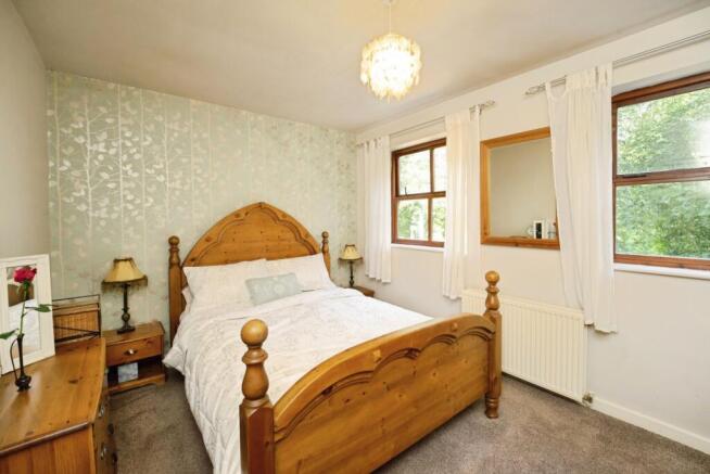 3 bed Town House for sale Image 10