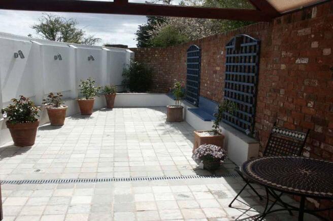 Courtyard Garden