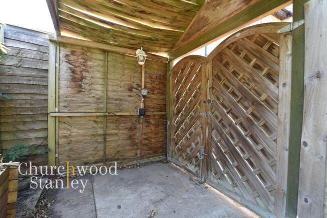 Nash Close, Lawford, CO11 photo 4