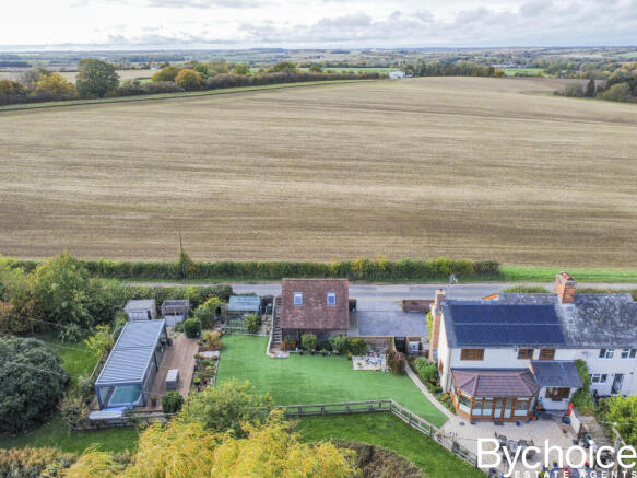 dji_fly_20251021_150734_381_1761055778667_photo_op