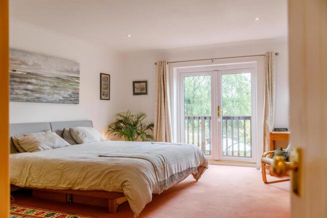Master Bedroom.jpg