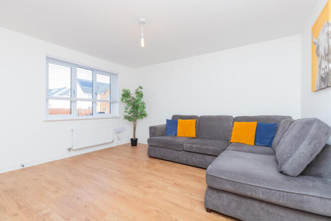 8 carsphairn Avenue pa1 3fe-2