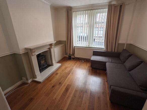 Living Room (3)