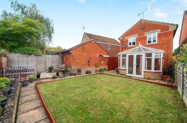 10 Peartree Close