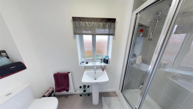 EN SUITE