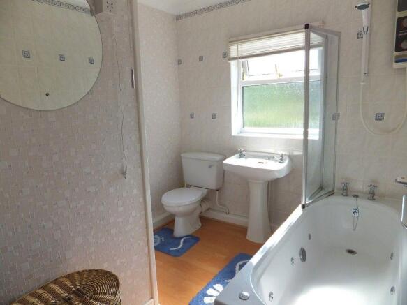 Photo 11