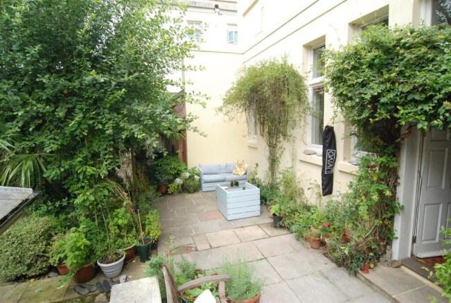 Patio 1.JPG