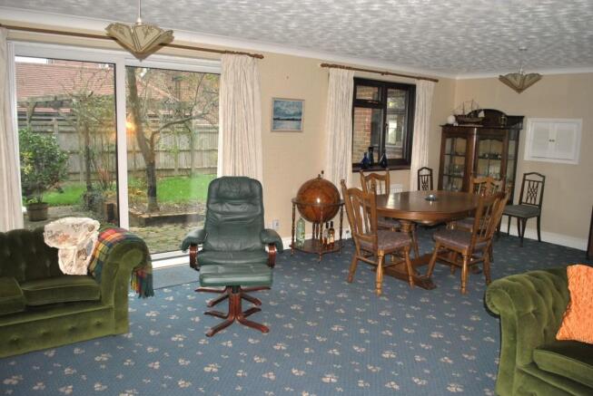 SITTING ROOM