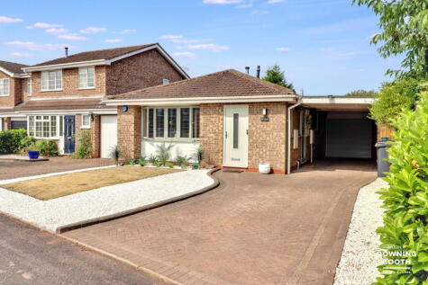 Yew Tree Avenue, Boley Park, Lichfield