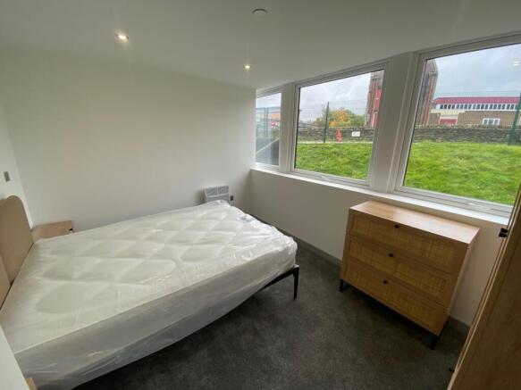 1 bed Apartment to rent Image 5