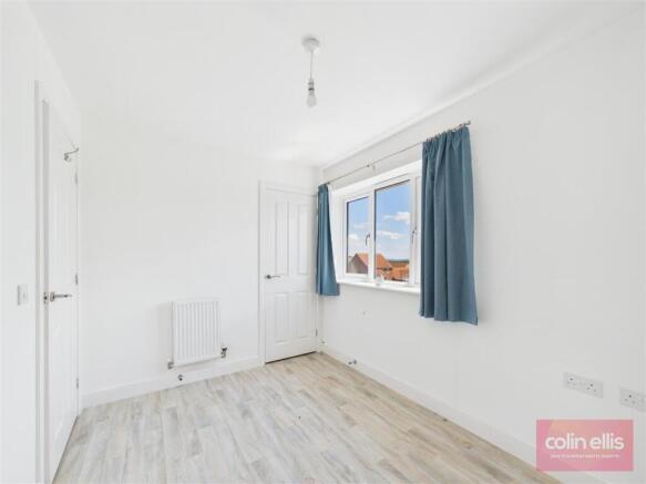 2 bed Terraced for sale Image 9