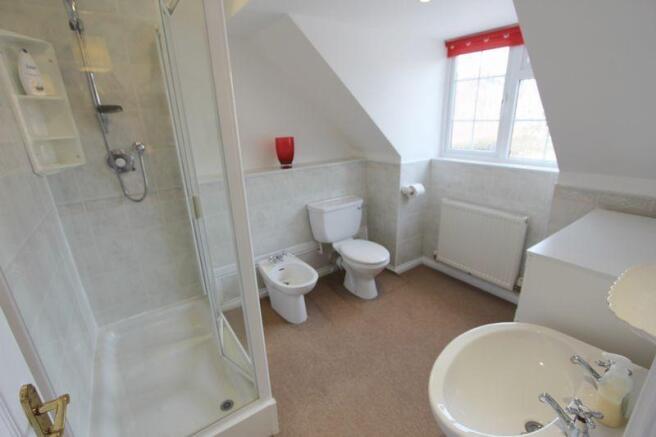 EN SUITE 1