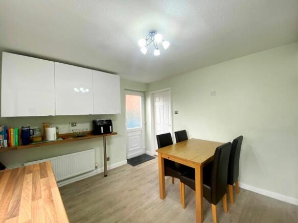 Dining kitchen