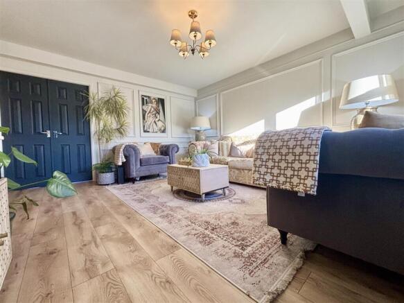 3 bed Town House for sale Image 5
