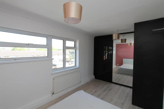 Master Bedroom.JPG