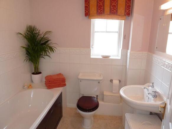 Family Bathroo...
