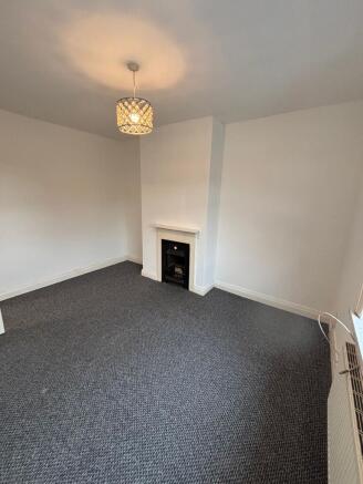 3 bed Semi-Detached to rent Image 7