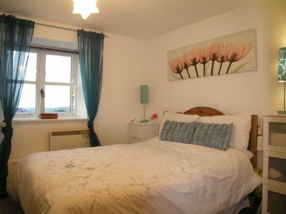 BEDROOM 1 FRONT