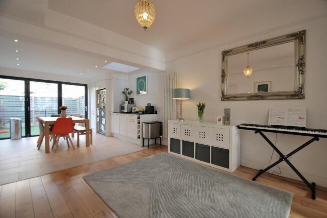 Open-Plan Living/Dining/Kitchen Spaces