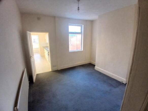 Albert Road, Retford, Nottinghamshire, DN22 6JB photo 3
