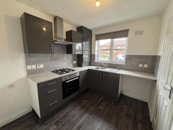 kitchen 1.JPG