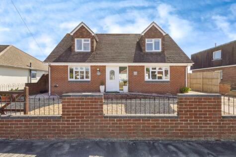 Marshall Road, Hayling Island, PO11