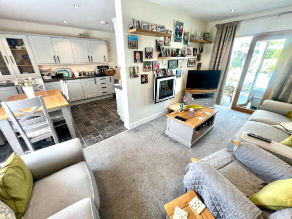 Gloucester Avenue, Carlyon Bay, St Austell, PL25 photo 4