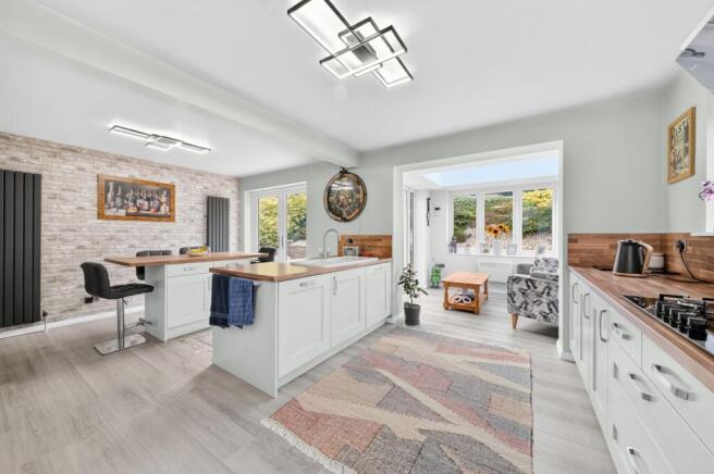OPEN PLAN LIVING DINING KITCHEN