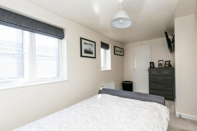 3 bed Semi-Detached for sale Image 11