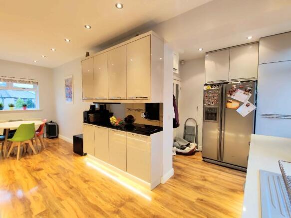 Dining Kitchen