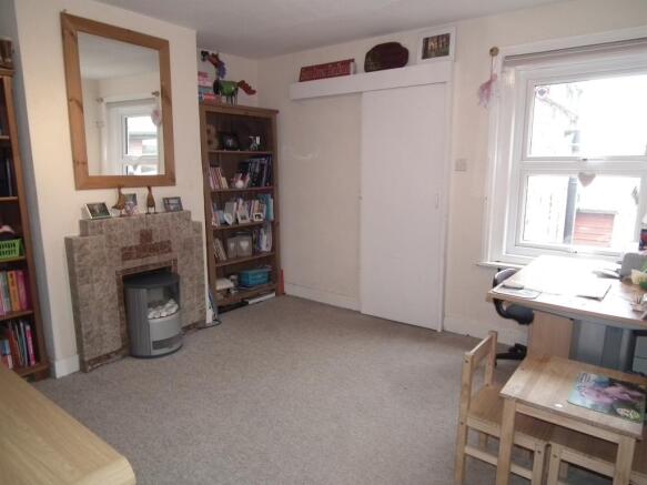 Photo 3