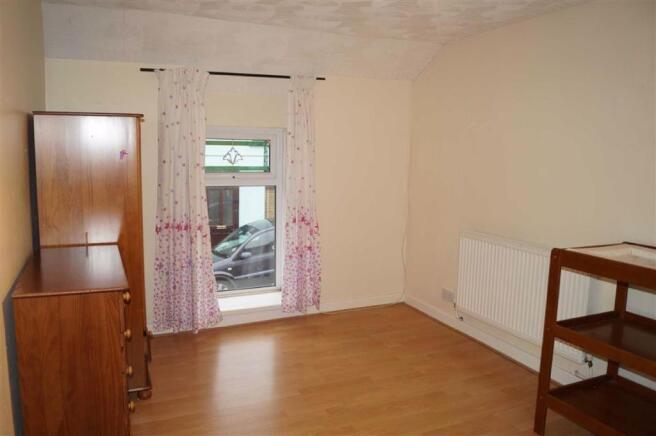 BEDROOM 2 (FRONT)