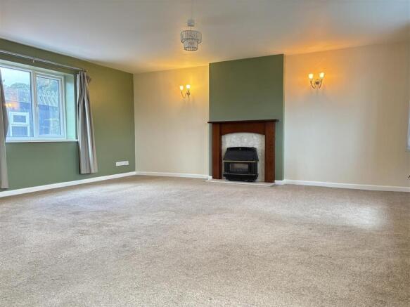 3 bed Detached for sale Image 7
