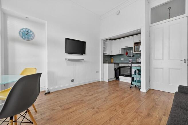 4_19 crawford street, largs _04.jpg