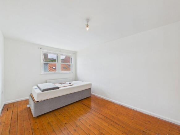 1 bed Flat for sale Image 7