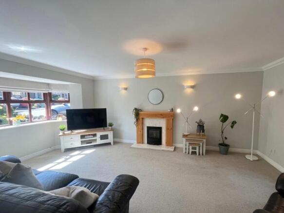 4 bed Detached for sale Image 10