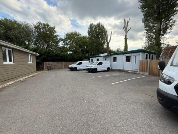 WhatsApp Image 20250812 at 154224_00b93fff.jpg