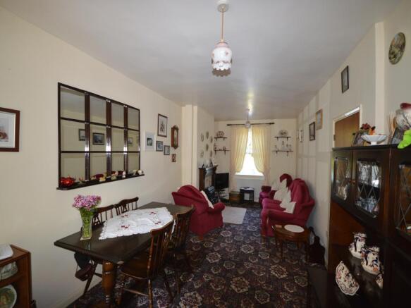 Lounge / Dining Room